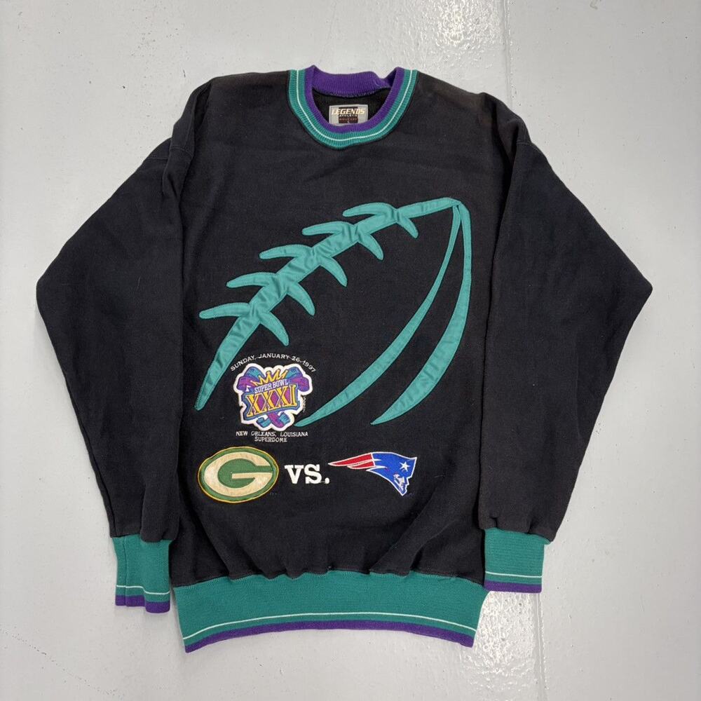 Vintage 1997 Patriots Packers Black NFL Sweatshirt